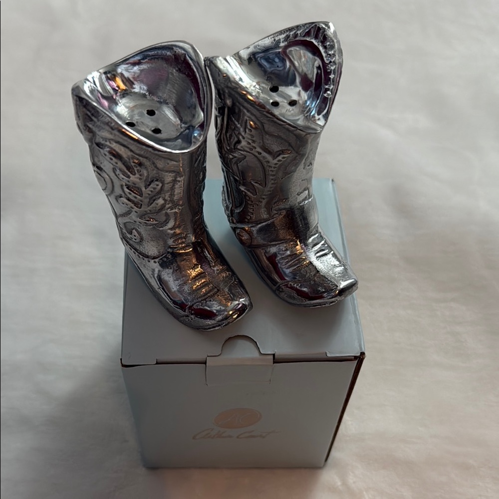 Arthur Court Cowboy Boot Salt and Pepper Set - Picture 2 of 8